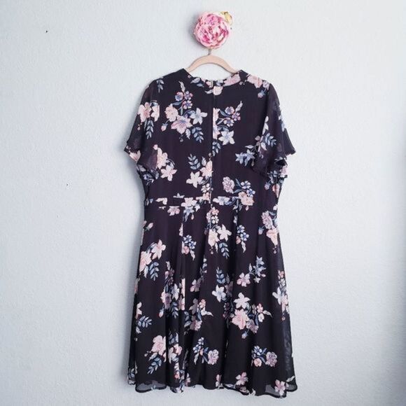 Torrid Black Floral Chiffron Skater Dress - Picture 6 of 7
